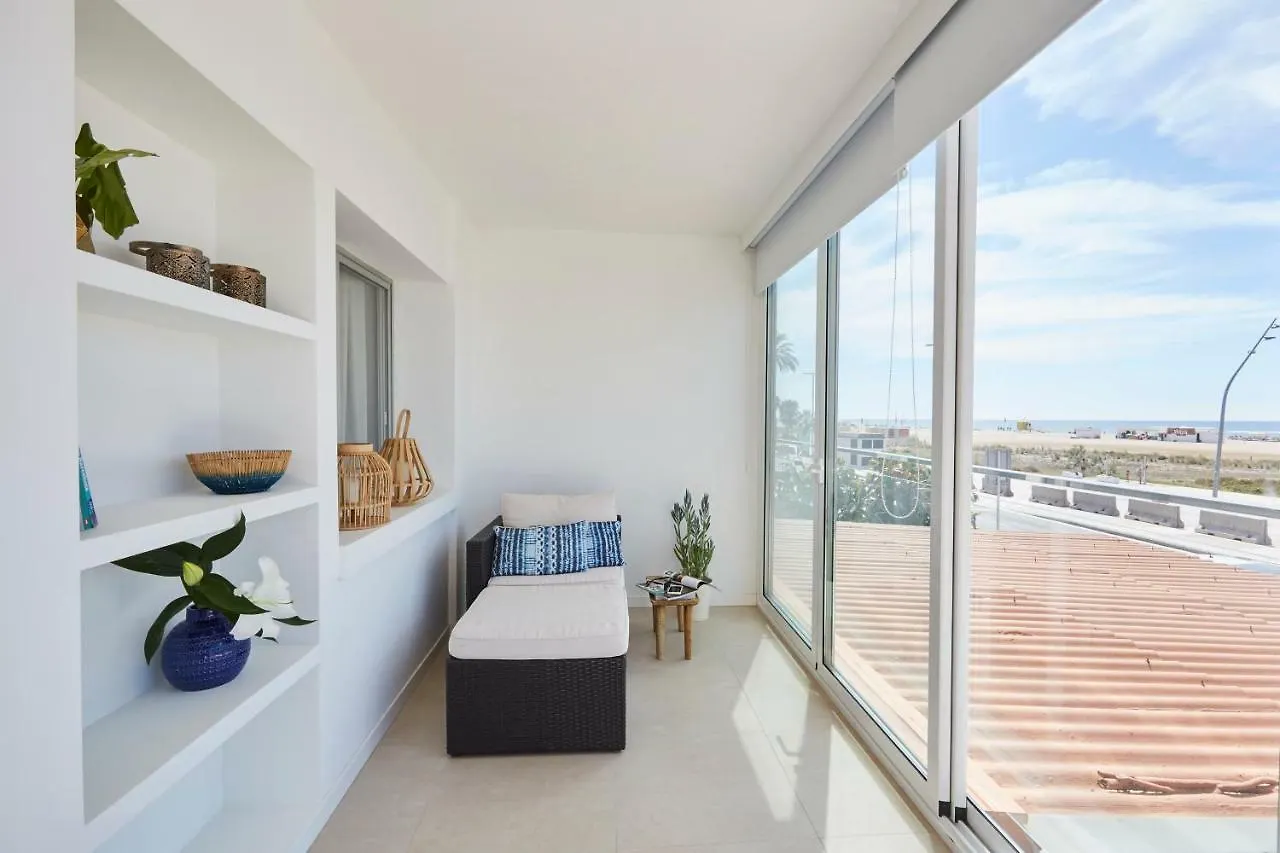 Apartamento Sunny Beachfront Escape Castelldefels