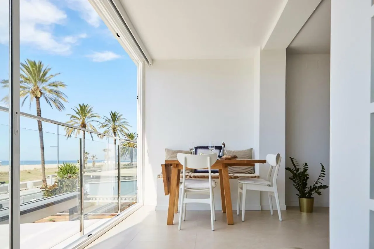 Sunny Beachfront Escape Castelldefels 0*,